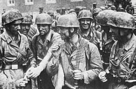 German Paratroopers after Eban Emal fortress seizure victory